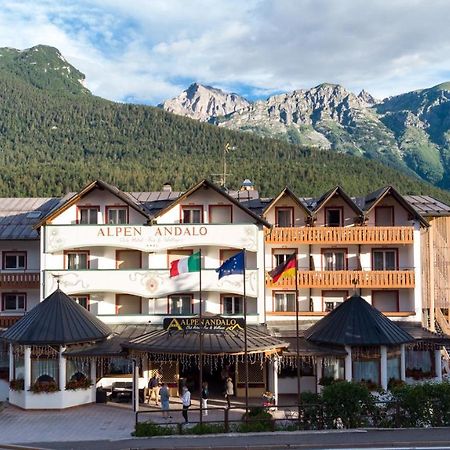 Hotel Alpen Andalo Buitenkant foto