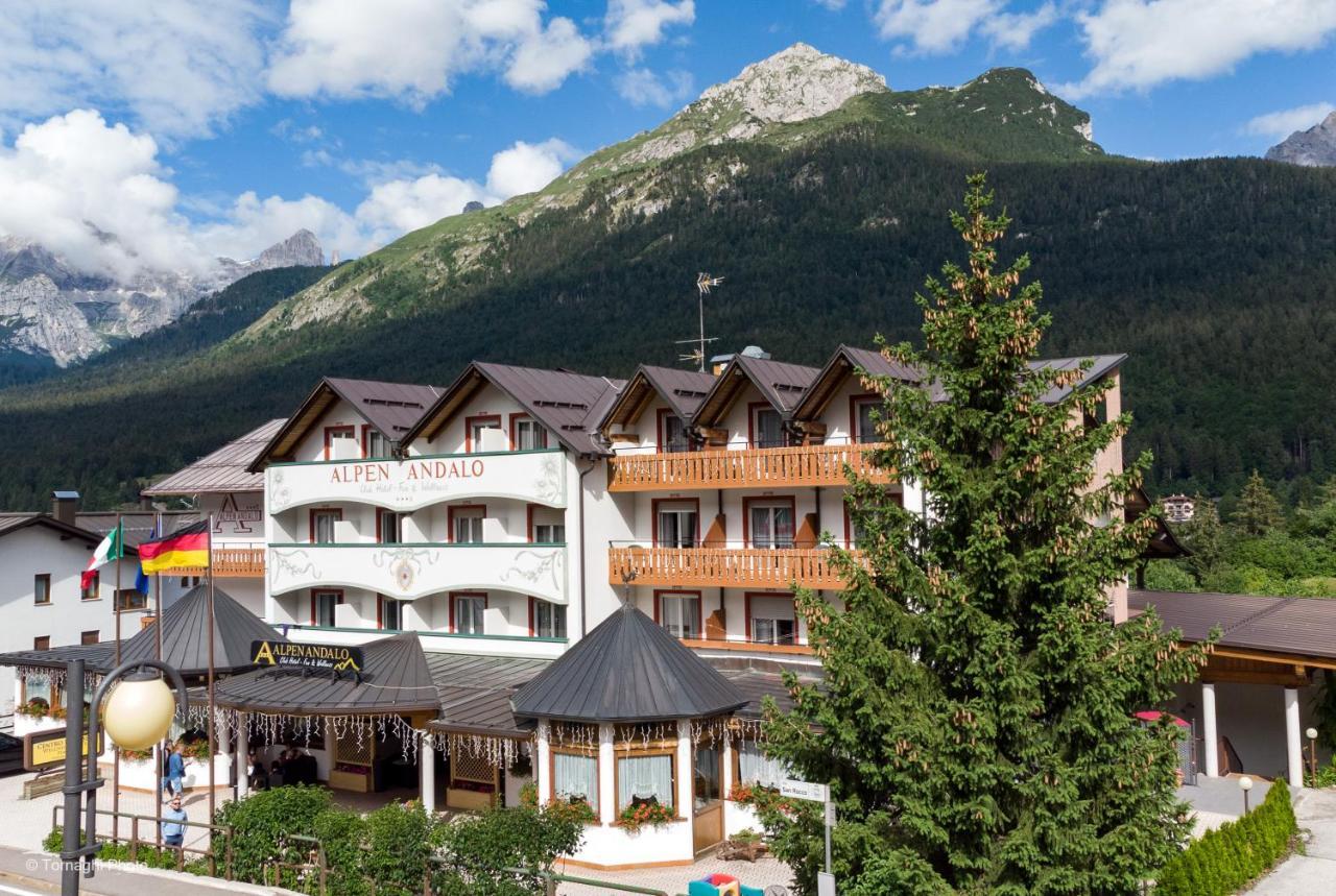 Hotel Alpen Andalo Buitenkant foto