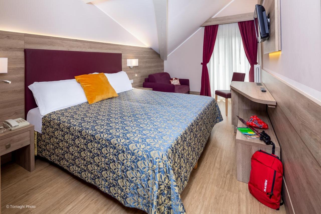 Hotel Alpen Andalo Buitenkant foto